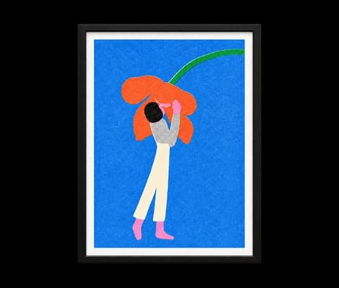Un tirage encadré d'un personnage tenant une fleur orange sur fond bleu